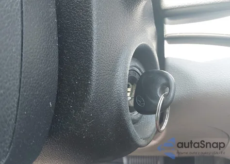 2017 Hyundai Elantra Se z USA, uszkodzony, nr VIN 5NPD84LFXHH107914